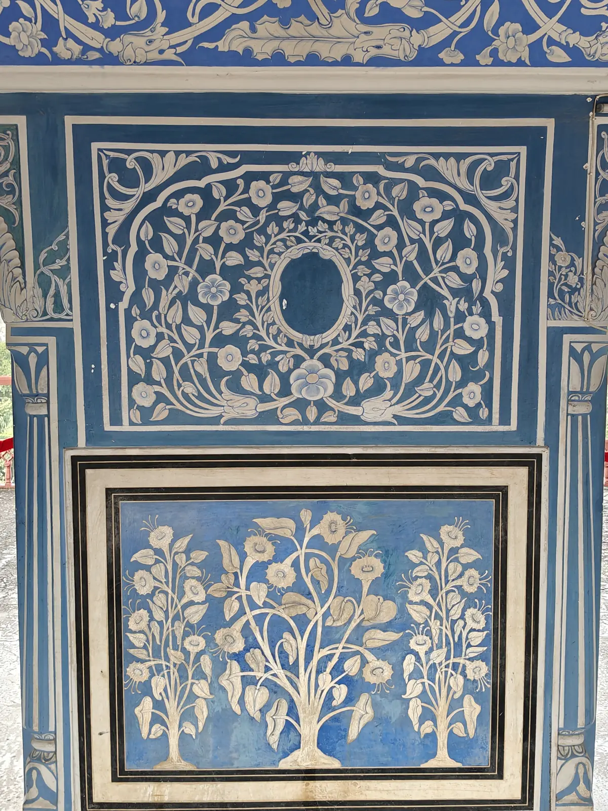Blue and white floral fresco in the City Palace, Jaipur